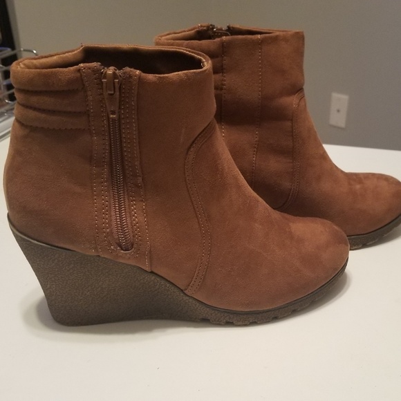 Wedge Side Zip Boot - Brown-8.5M - Picture 1 of 4